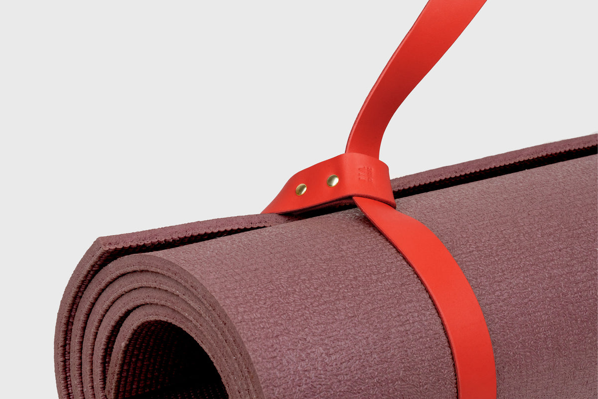 Yoga Mat Strap Red Leather Manuel Dreesmann Atelier Madre Barcelona Spain 4