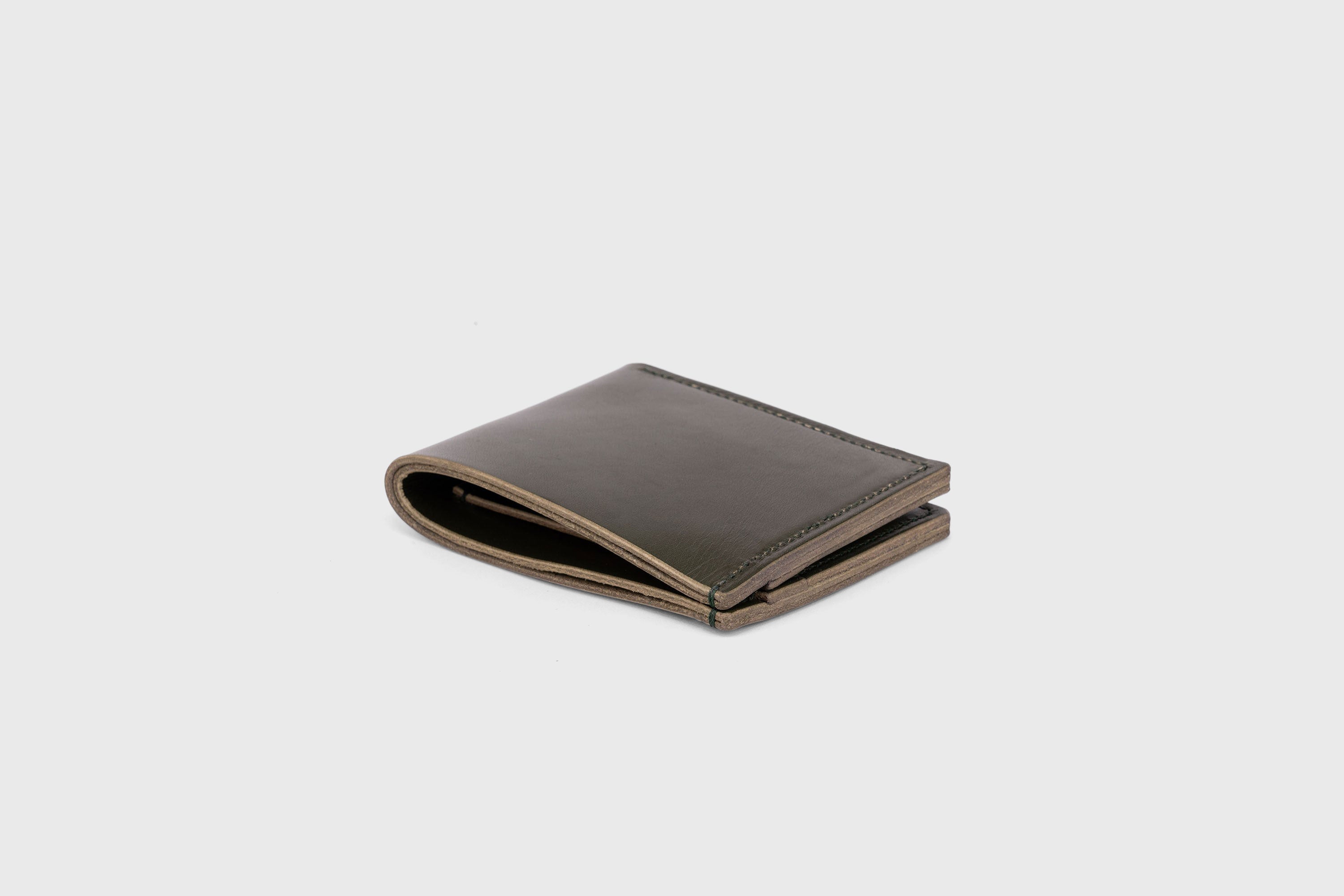 Bifold Wallet Dark Olive Green Leather Vegetable Tanned Leather Premium Classic Design and Handcrafted By Atelier Madre Manuel Dreeesmann Barcelona Spain
