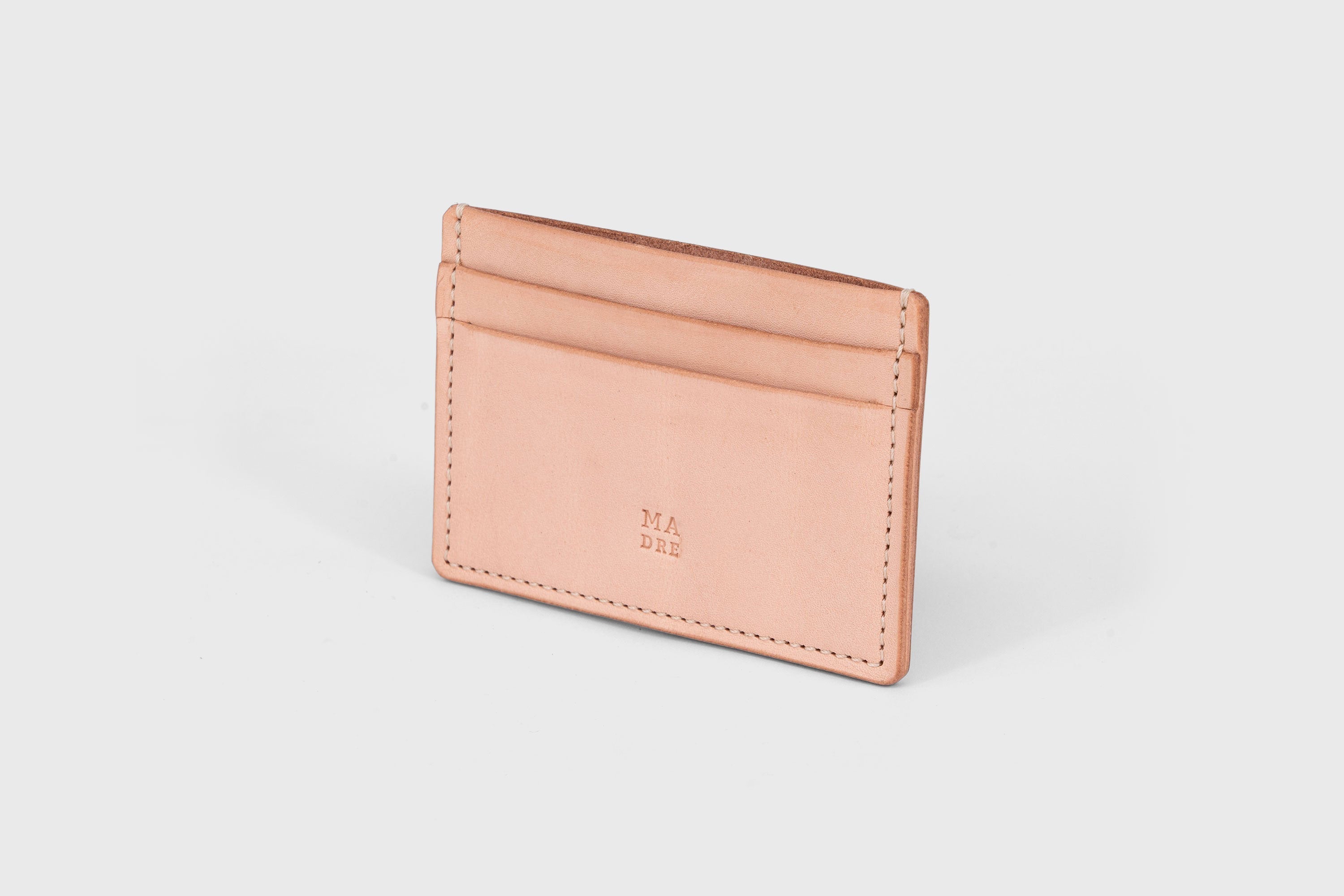 Credit Card Wallet in Nature Color Leather Vachetta Vegetable Tanned Leather Handmade and Design by Atelier Madre Manuel Dreesmann Barcelona Spain