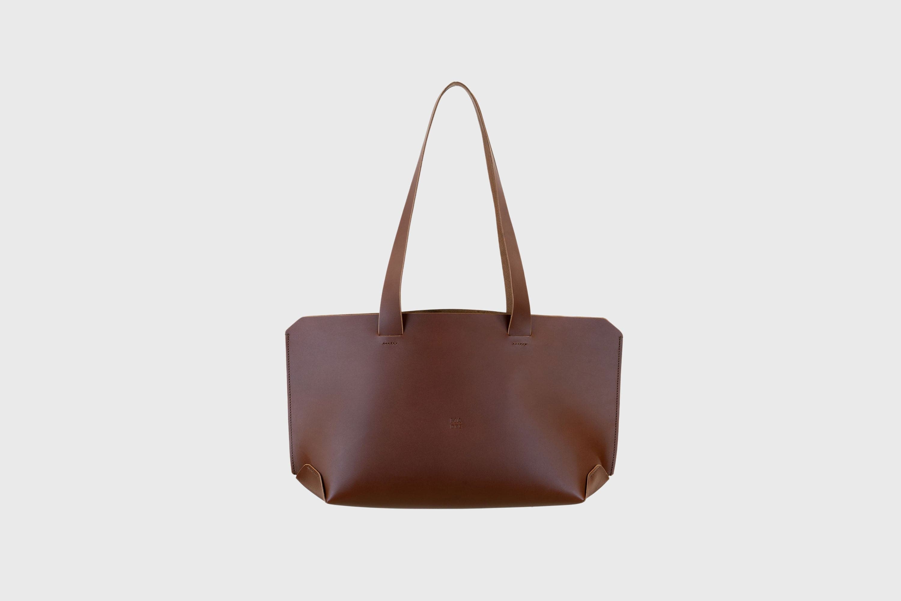 Tote Bag Dark Brown Color Vegetable Tanned Leather German Design By Manuel Dreesmann Atelier Madre Barcelona Spain