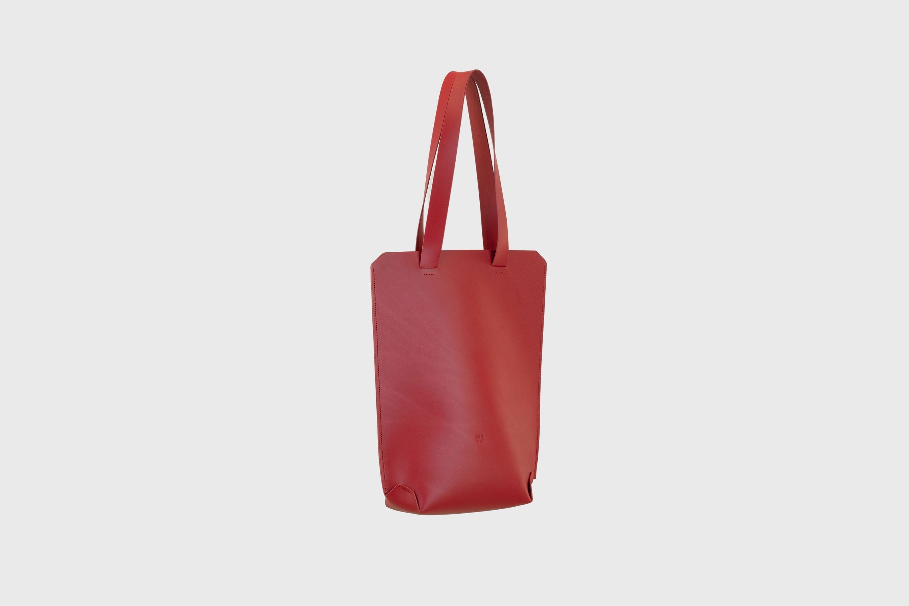 Red Long Tote Bag Leather Vachetta Minimalistic Design By Manuel Dreesmann Atelier Madre Barcelona Spain