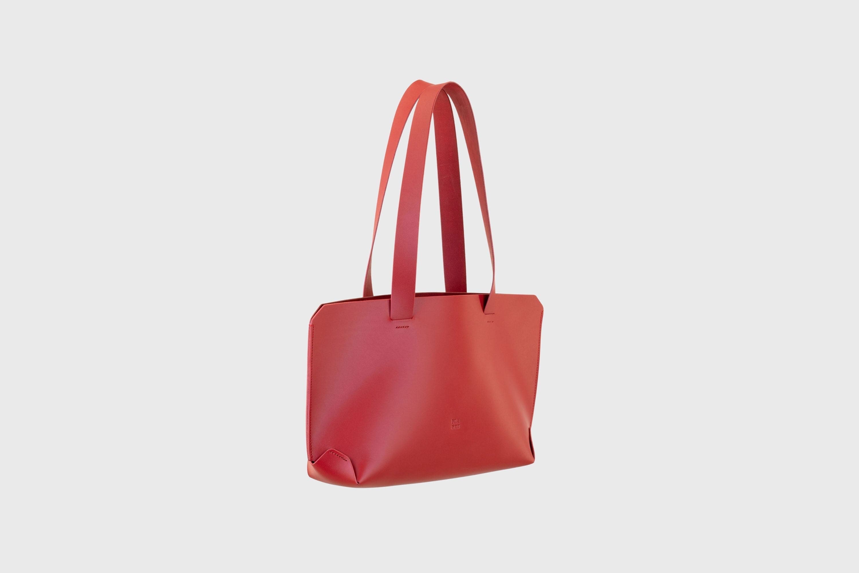 Tote Bag Red Color Vegetable Tanned Leather Vachetta High Quality Made By Hand And Design By Manuel Dreesmann Atelier Madre Barcelona Spain