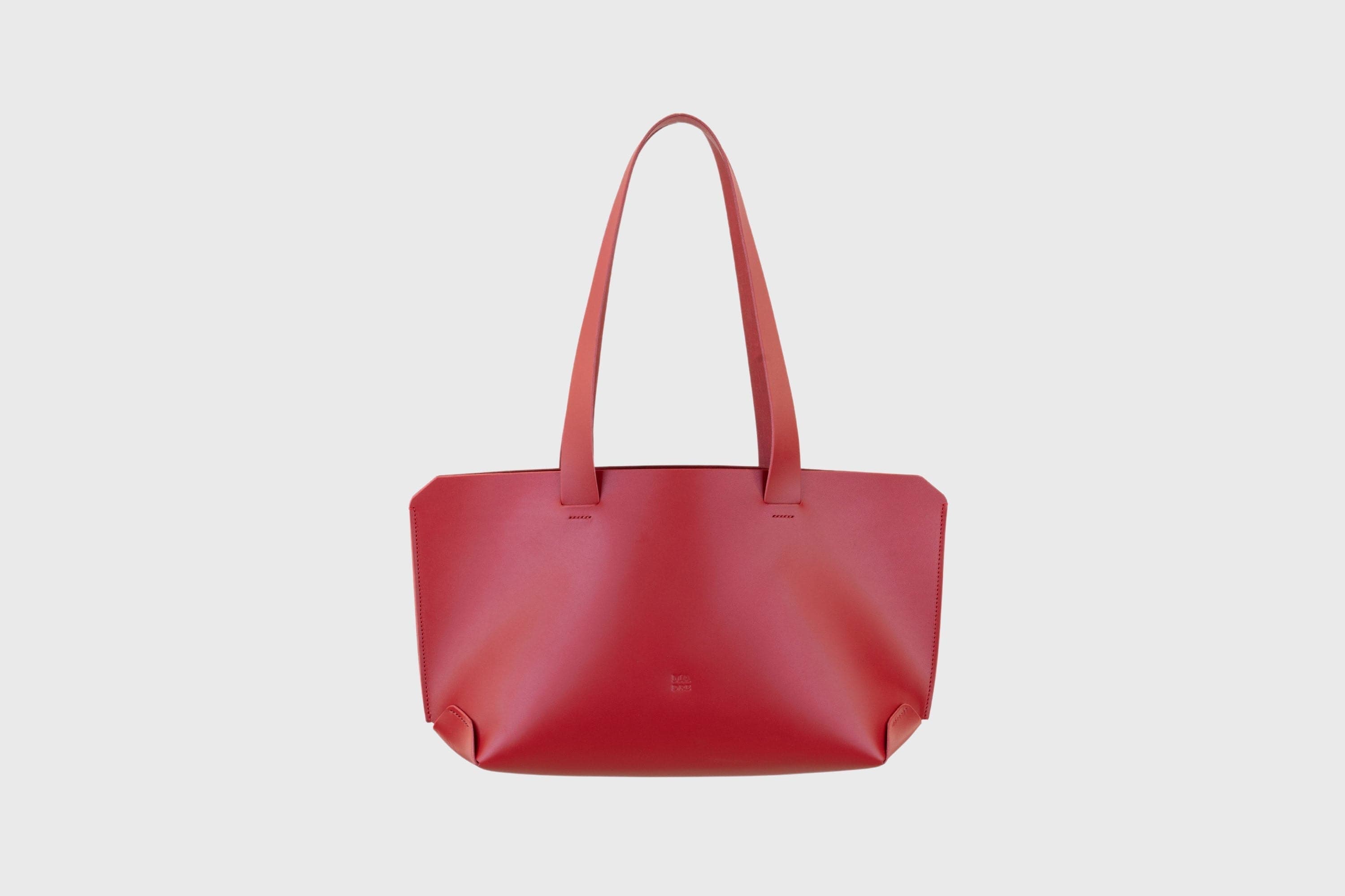 Tote Bag Red Color Vegetable Tanned Leather Minimal Design By Manuel Dreesmann Atelier Madre Barcelona Spain